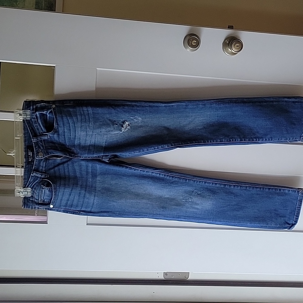 Judy Blue Straight Fit Distressed Jeans. Size 27.